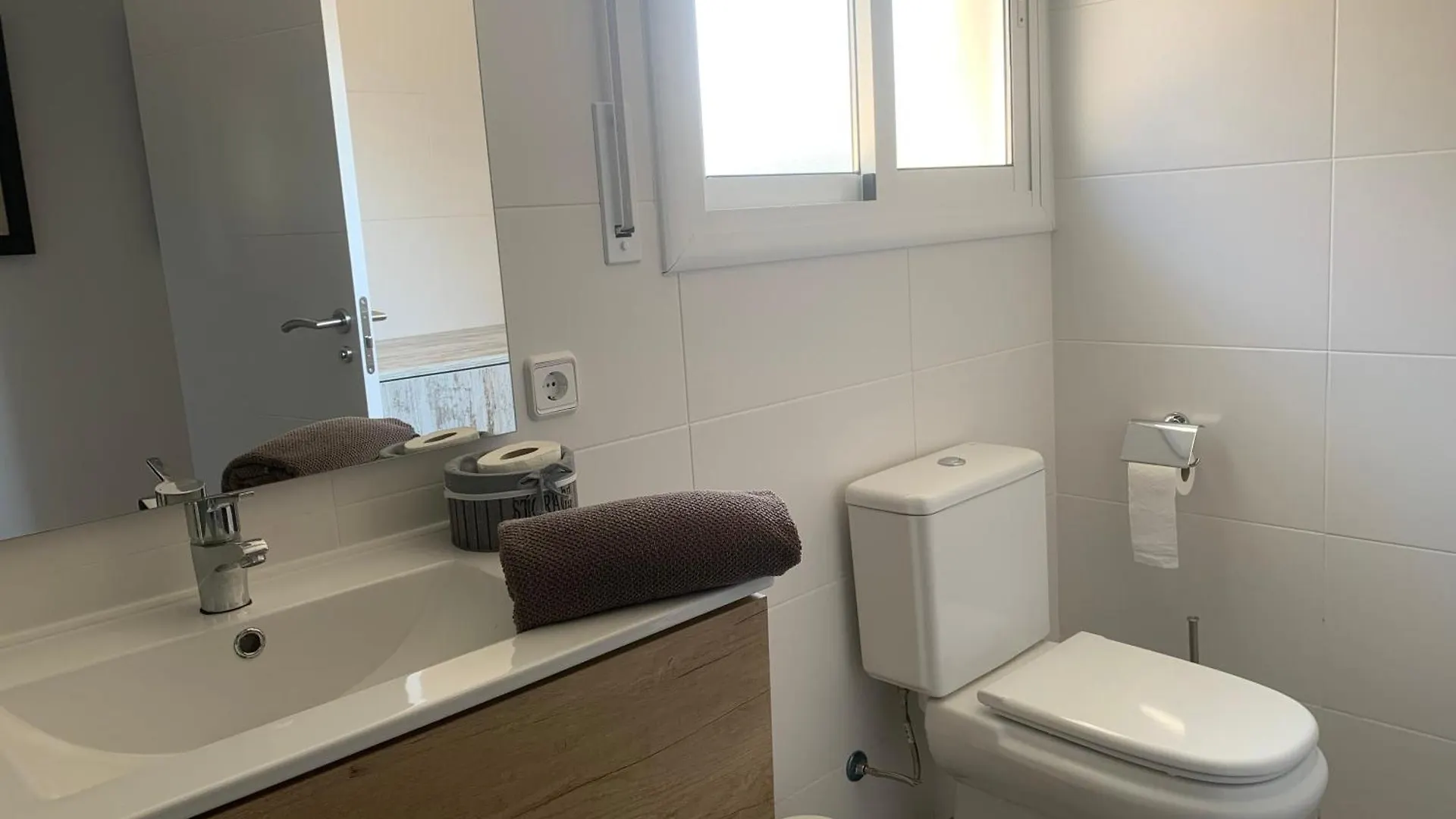 Vila Big House With Swimming Pool Segur de Calafell 0*,